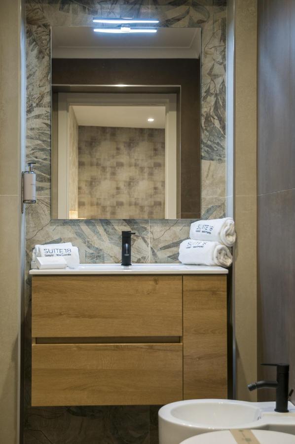 Suite 18 Luxury Apartments Bari Exterior photo