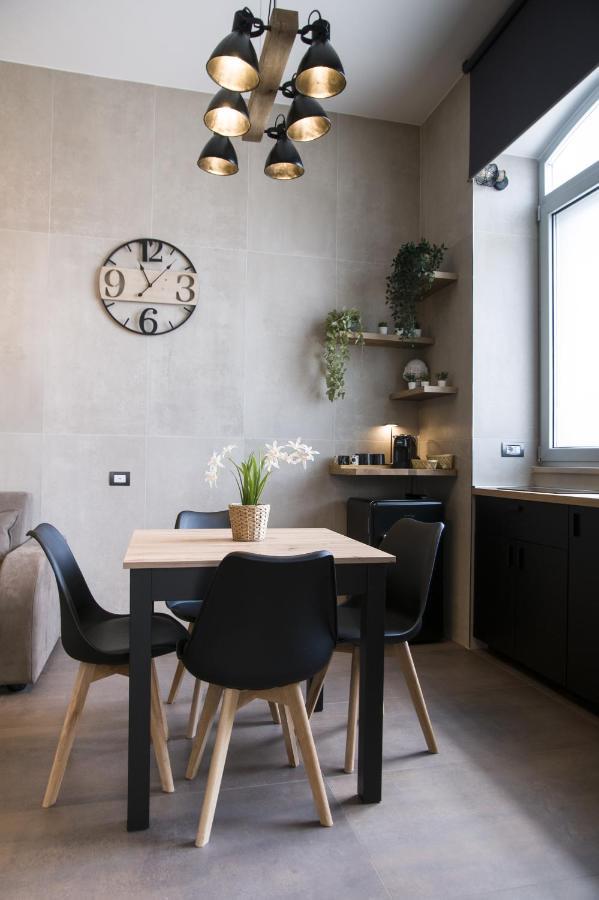 Suite 18 Luxury Apartments Bari Exterior photo
