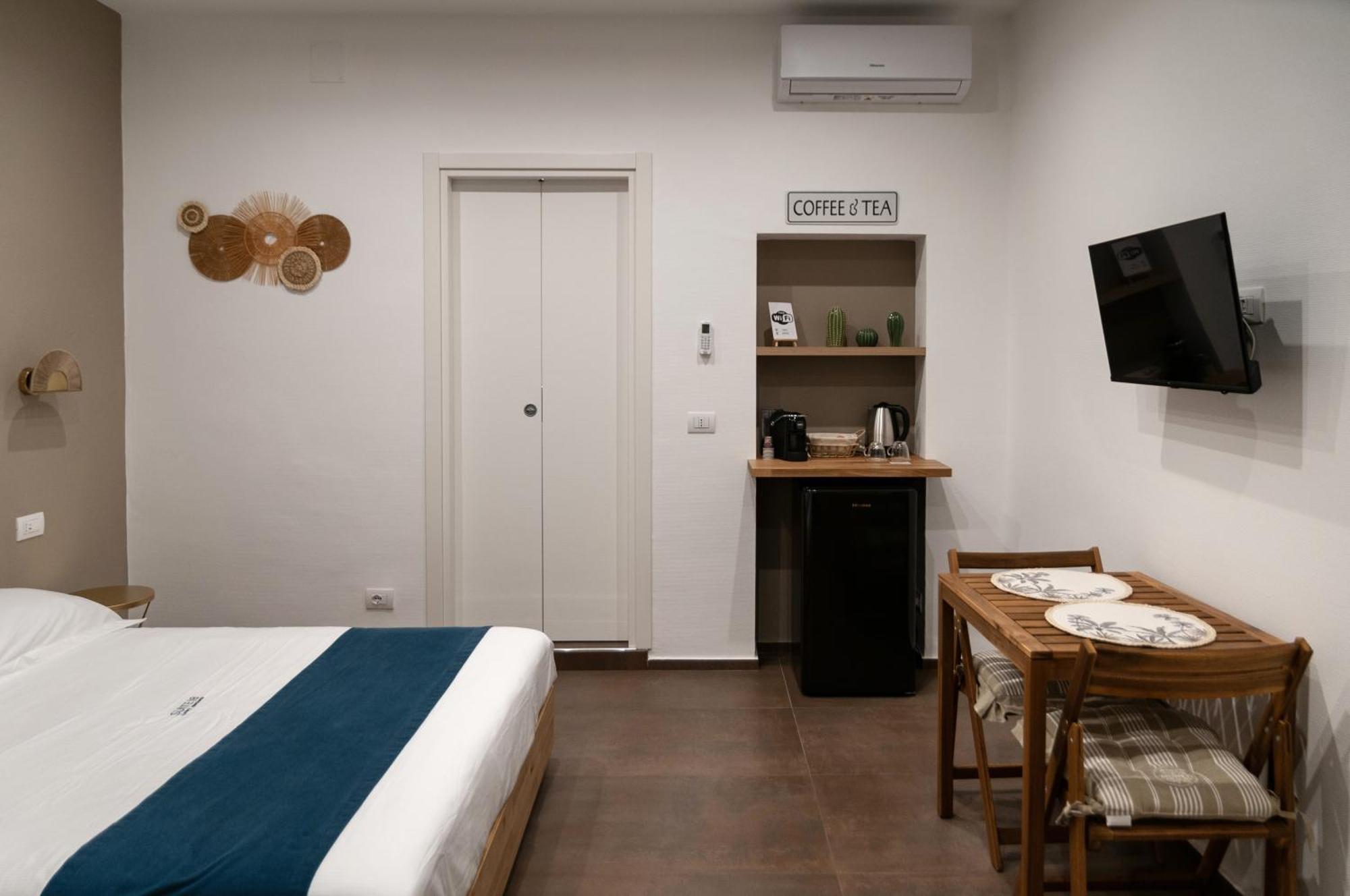 Suite 18 Luxury Apartments Bari Exterior photo